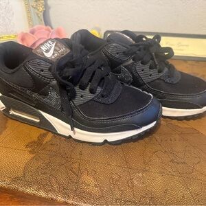 Nike Black and White Sneakers